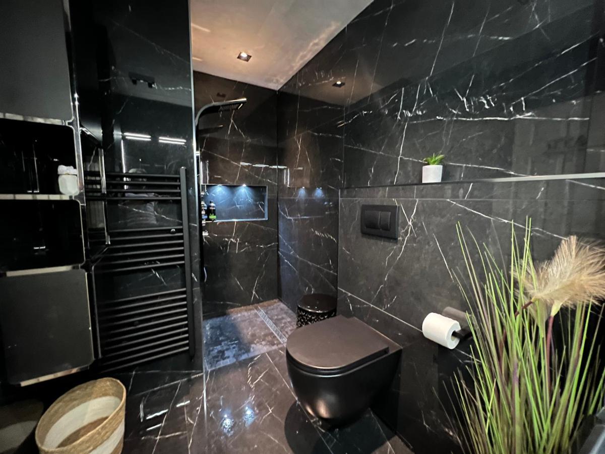 Fernway Entire Apartamento
