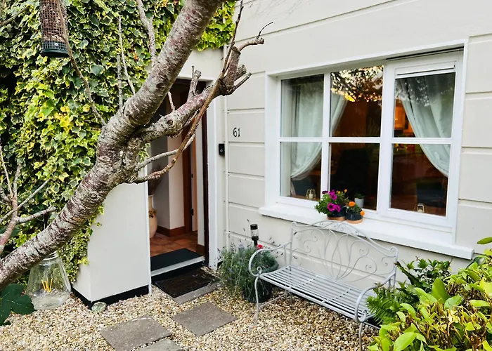 Fernway Residence Entire Property