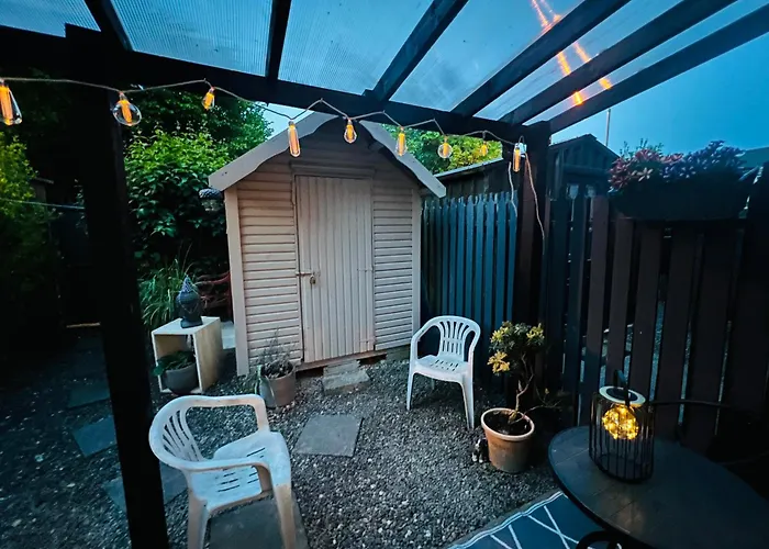 Fernway Residence Entire Property